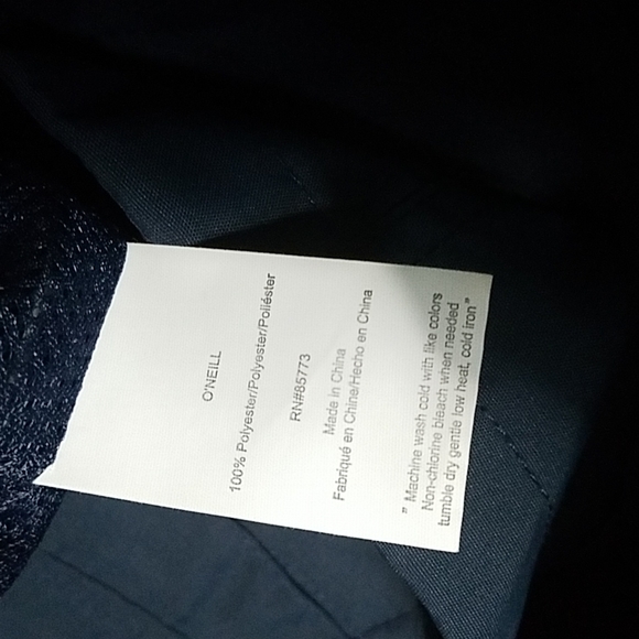 O'neill rain jacket/ windbreaker. - Picture 6 of 6